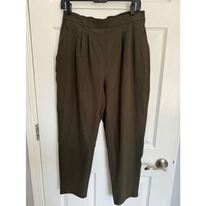 Women's lululemon pleated trouser Pants Green Size 10